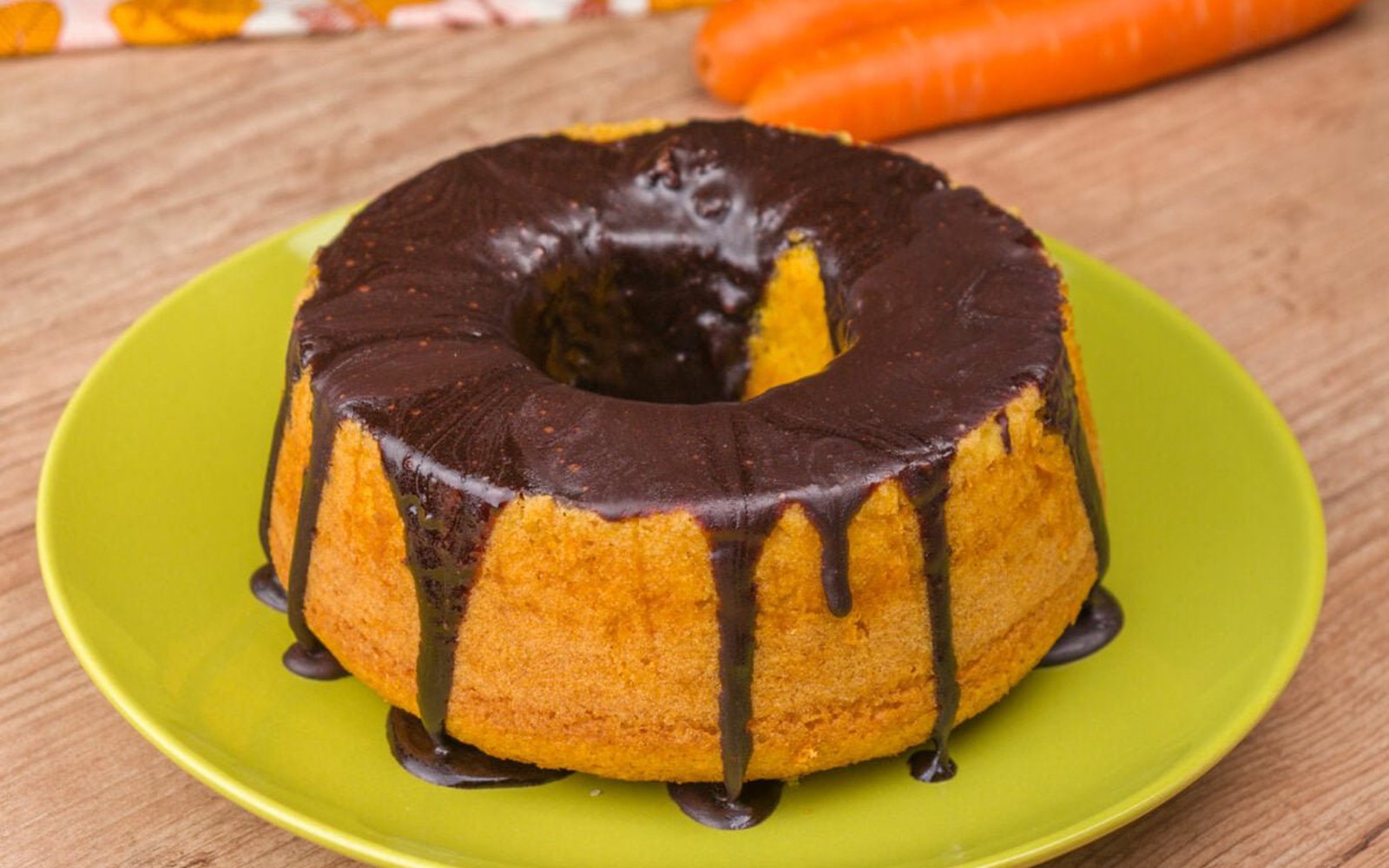 Bolo de Cenoura com 1 Ovo pronto em 16 minutos na Air Fryer