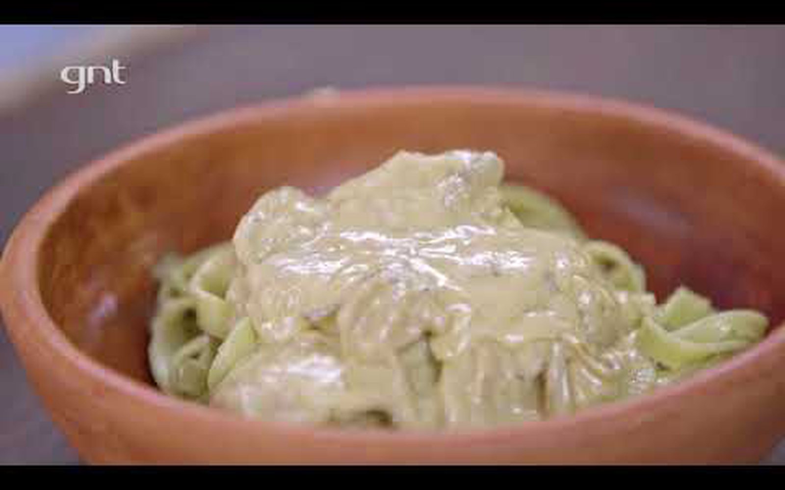 Fettucine verde com ostra