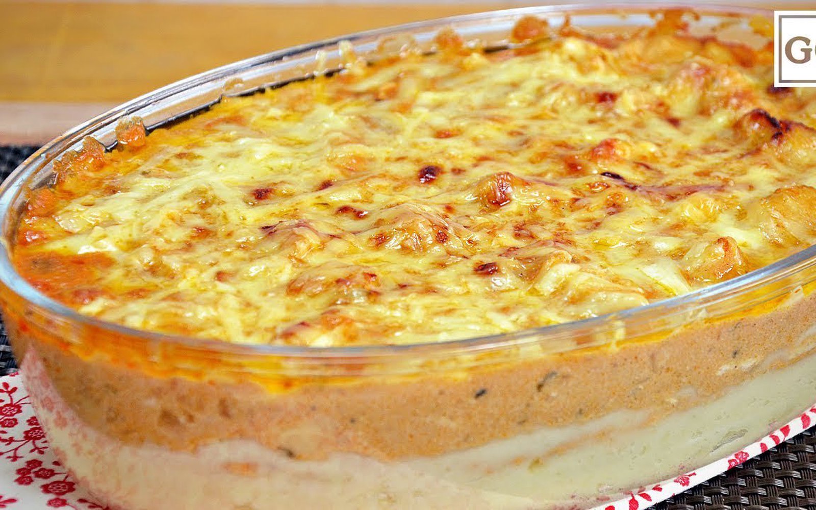 Torta de Batata e Estrogonofe de Frango