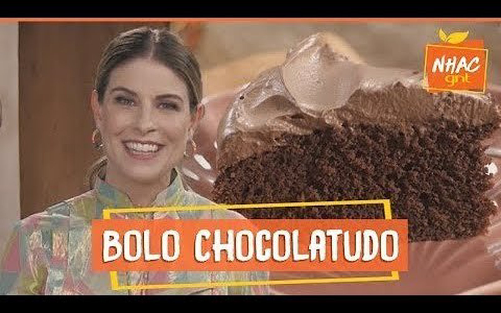 Bolo Fudge de Chocolate com Cobertura de Chantilly