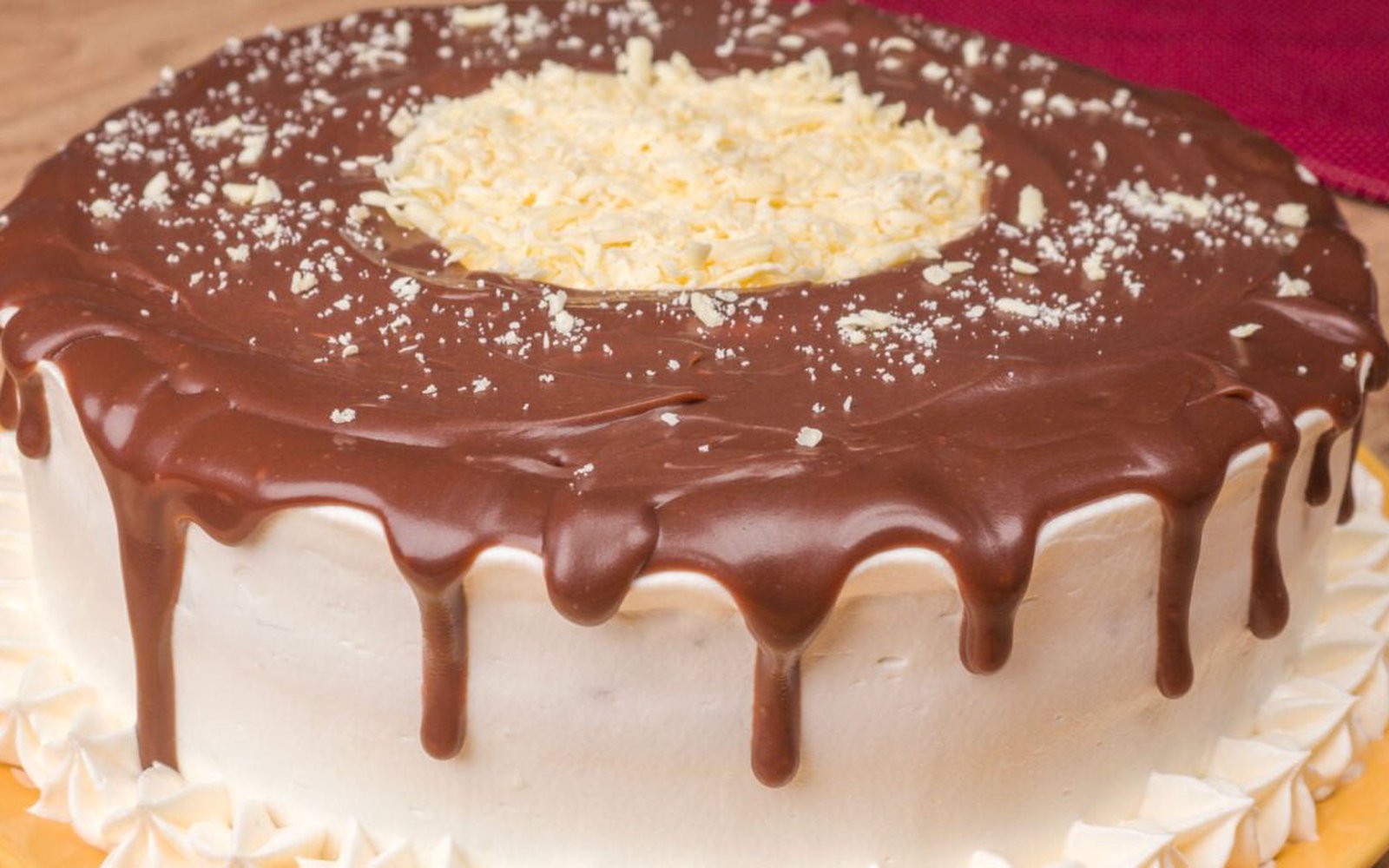 Bolo de Chocolate Veludo Negro