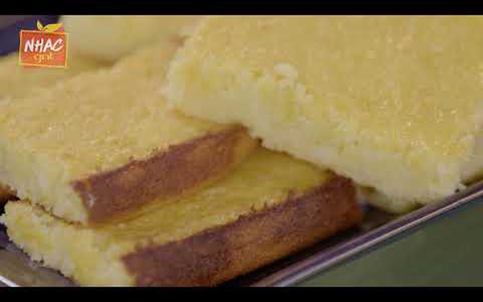 Bolo de bagaço de milho verde com coco