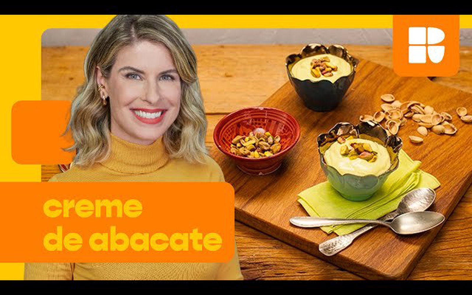 Creme de abacate com sorvete e pistache