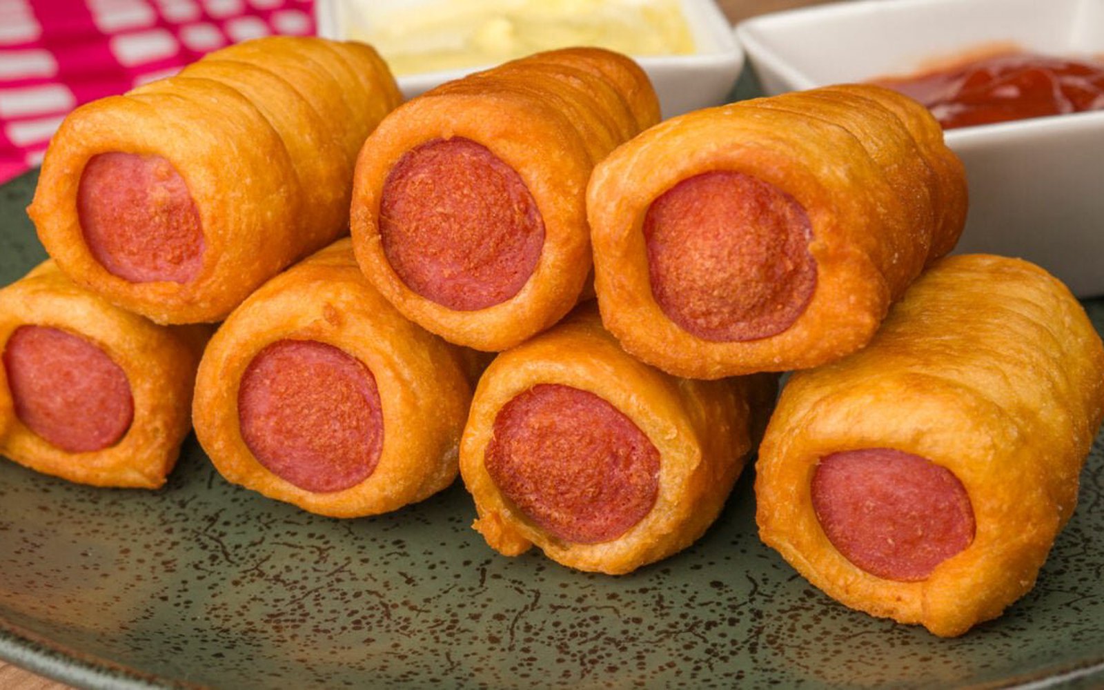 Enroladinho de Salsicha Frito