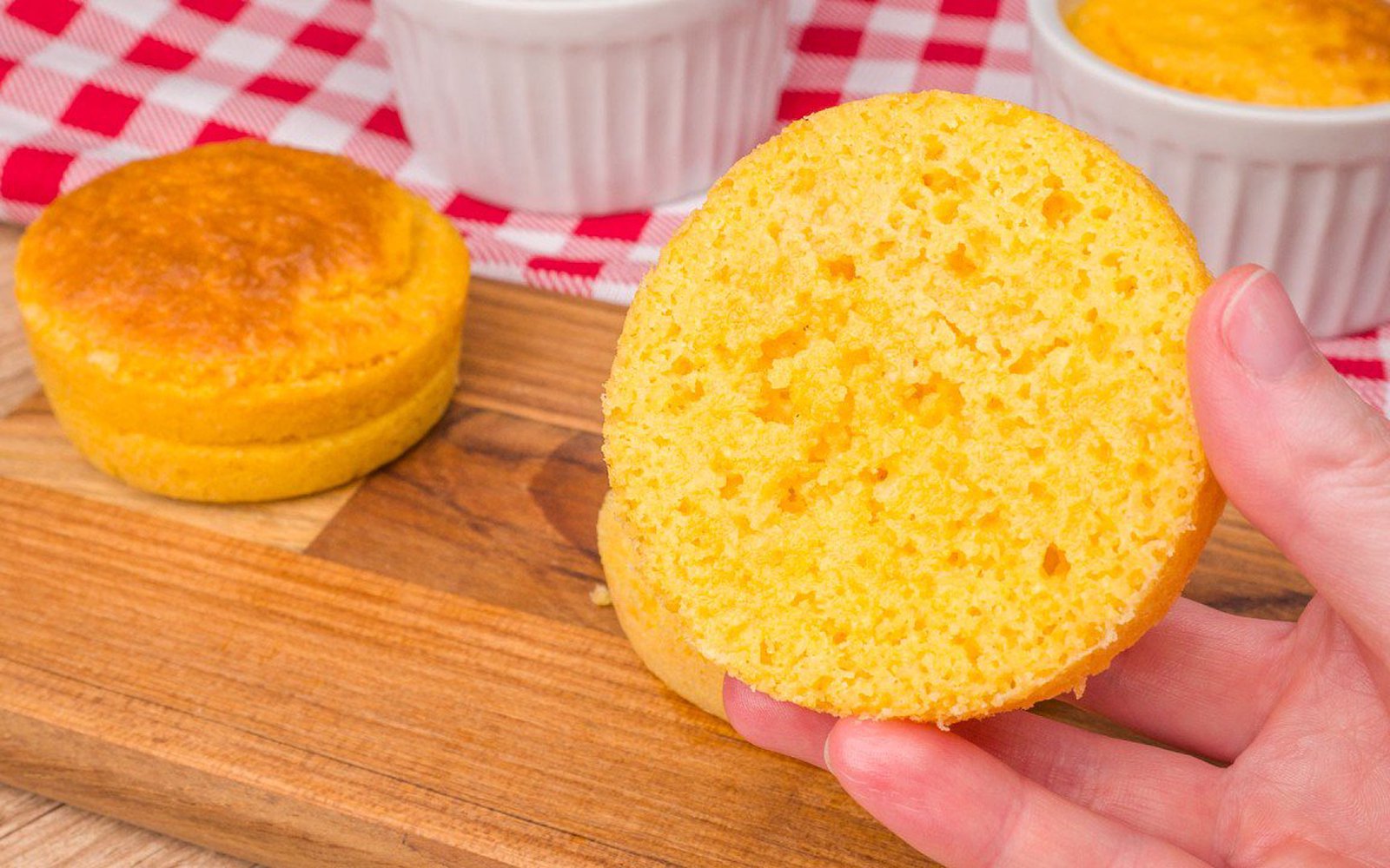 Pãozinho de Milho na Airfryer