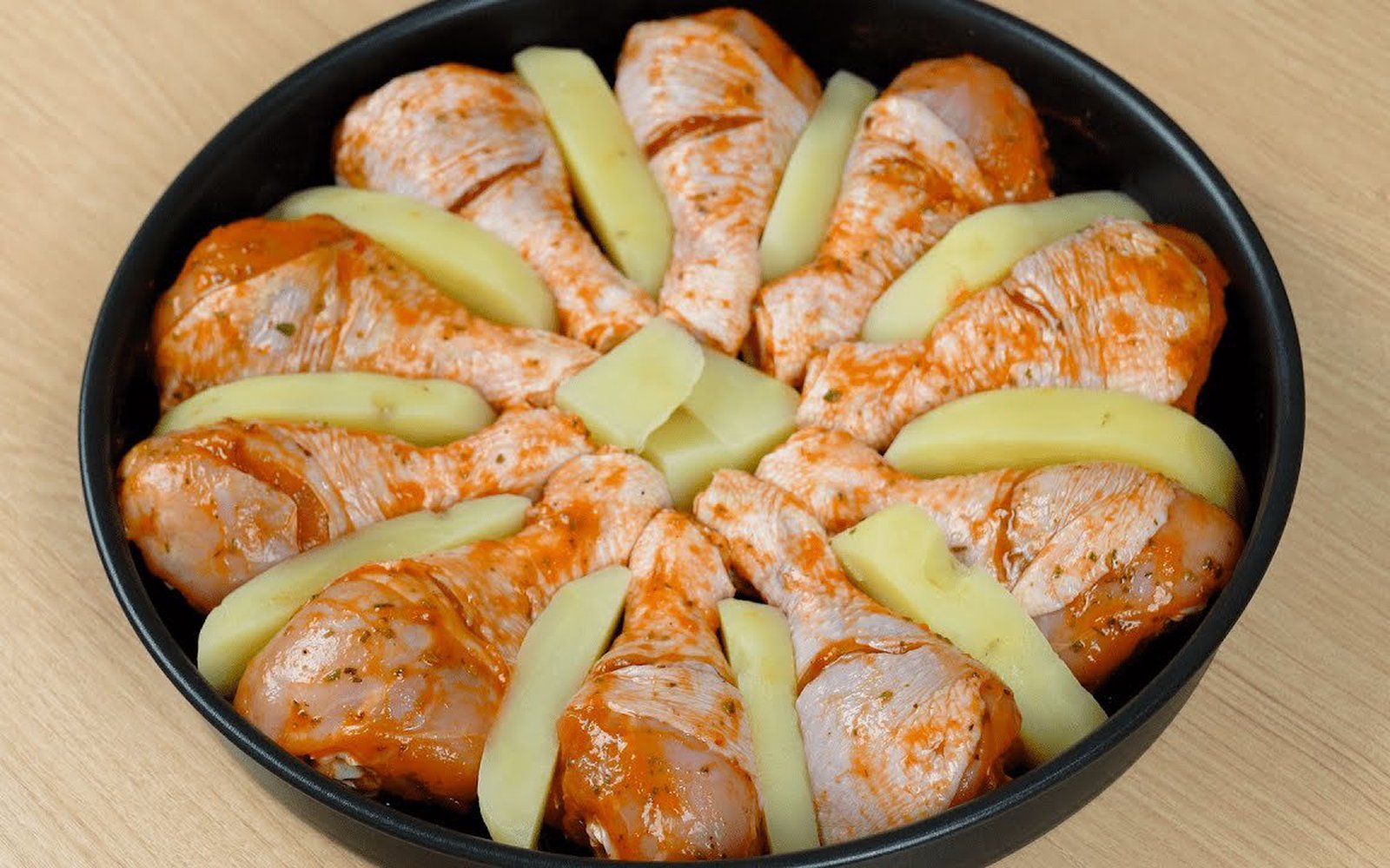 Frango Assado com Batatas e Legumes