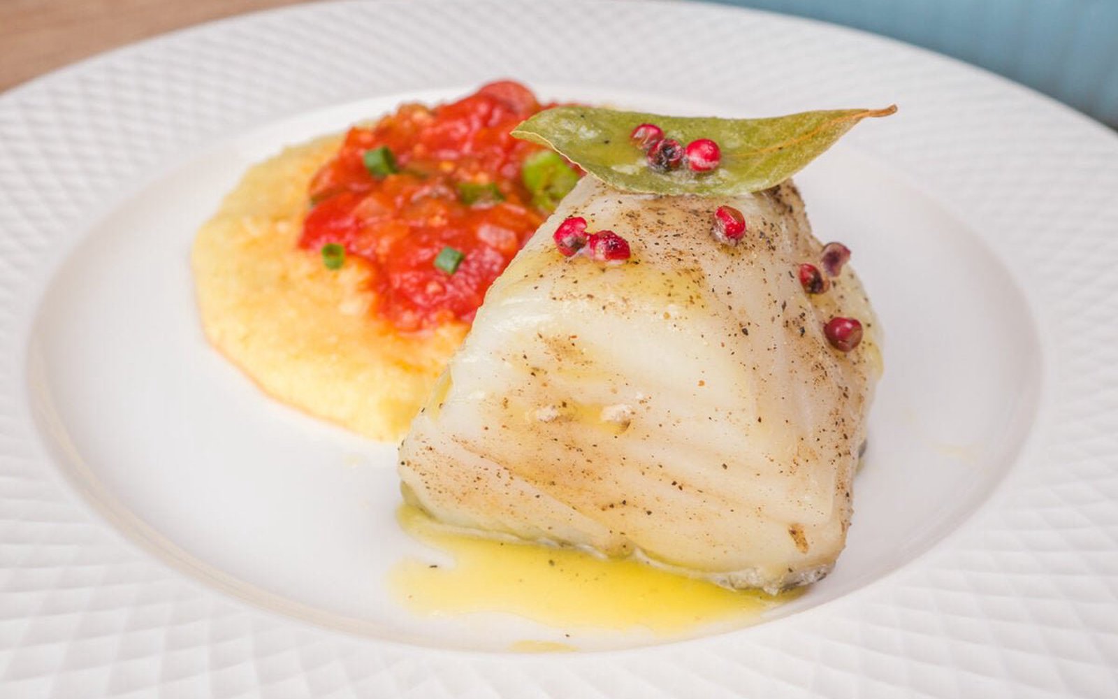 Bacalhau com Manteiga, Polenta e Molho