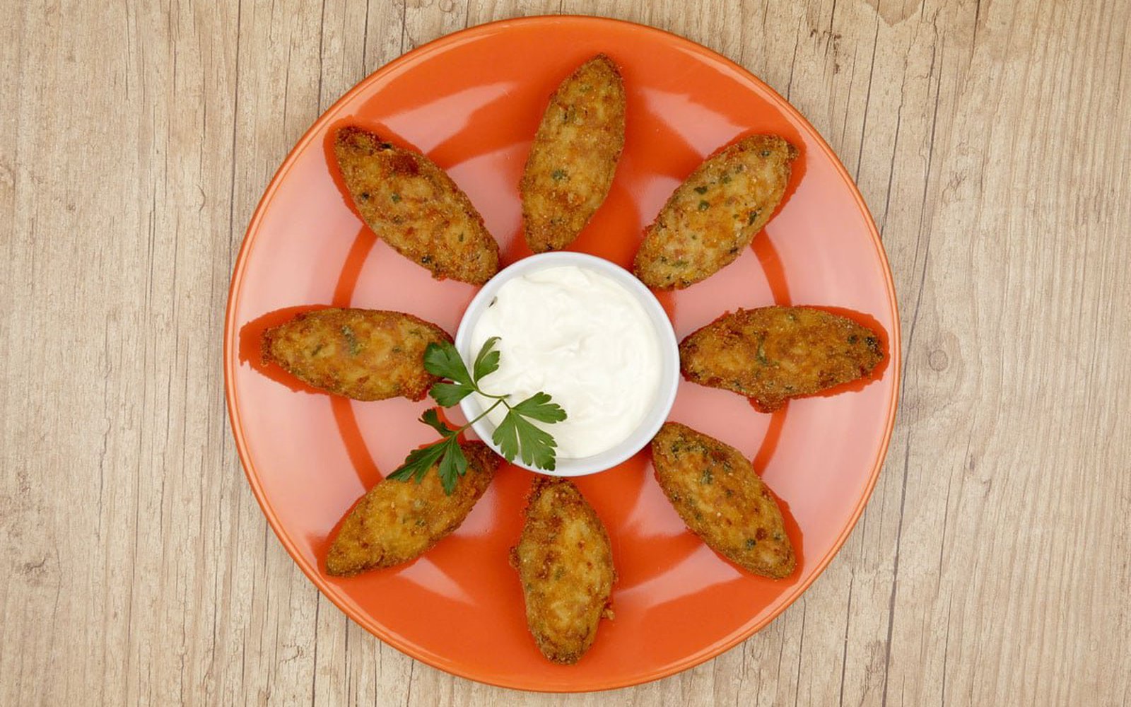 Bolinho de Arroz com Calabresa e Queijo