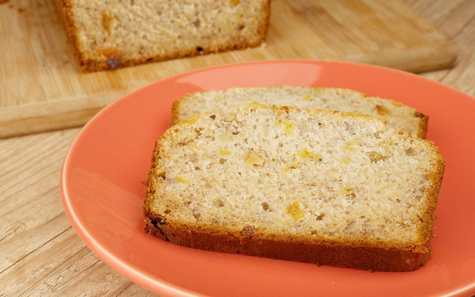 Bolo Fit com castanha, banana, sem glúten e sem lactose