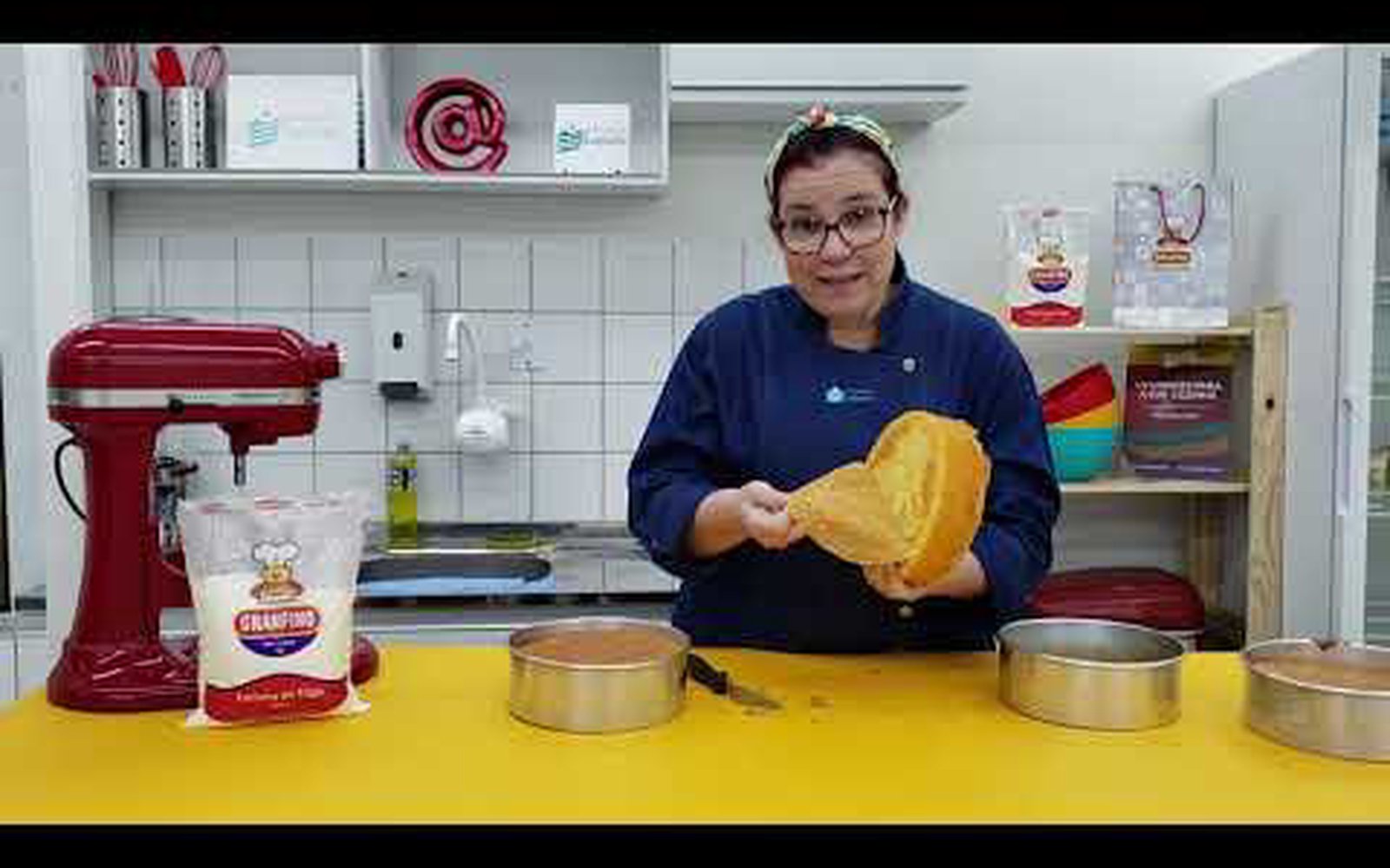 Massa de Bolo Fofinha e Amanteigada