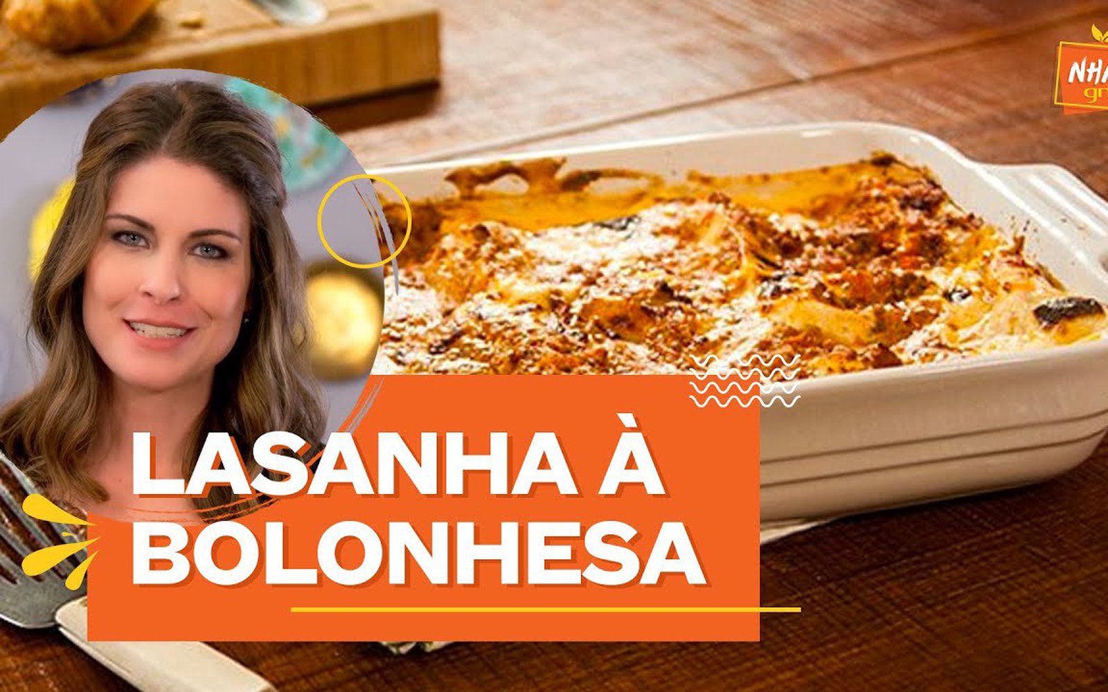 Lasanha à Bolonhesa com Molho Branco