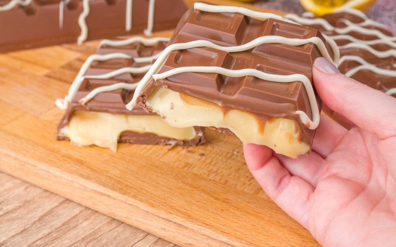 Barra de Chocolate com Maracujá com apenas 5 ingredientes