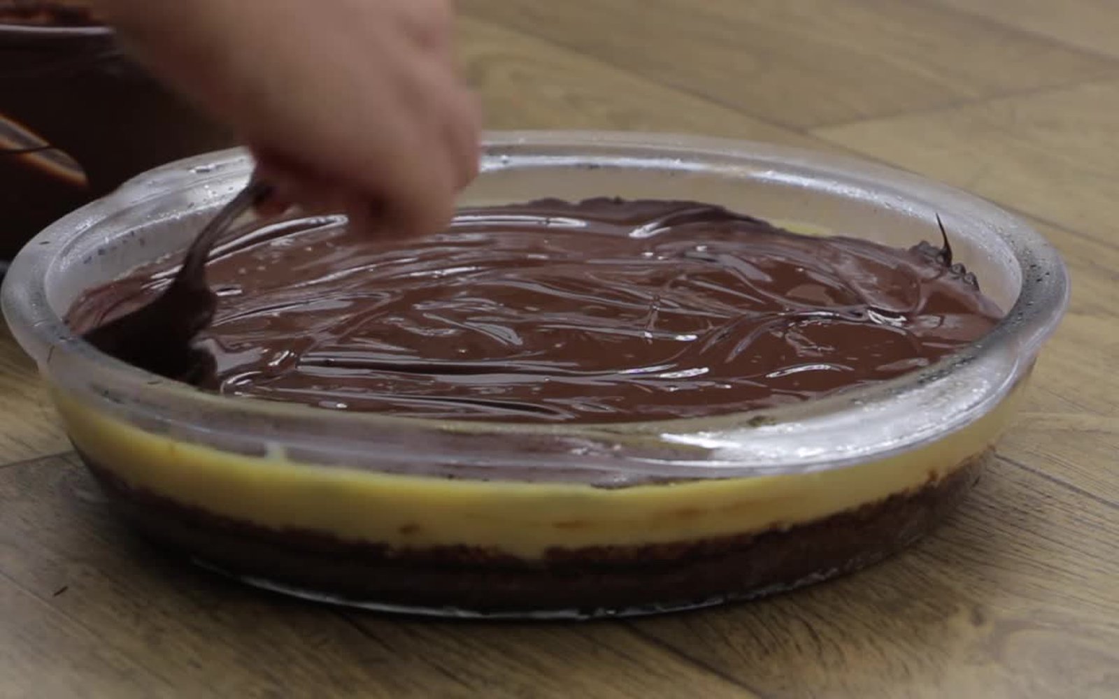 Receita de Ovo de Páscoa na Travessa
