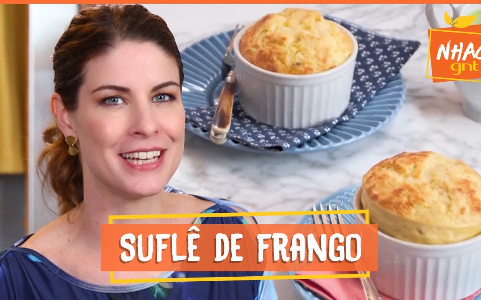 Suflê de frango com molho de agrião