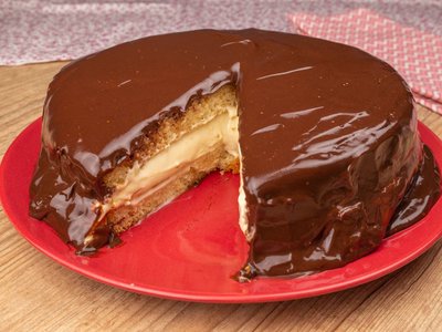 Bolo de Creme com Ganache