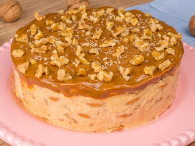 Torta de Nozes com Doce de Leite