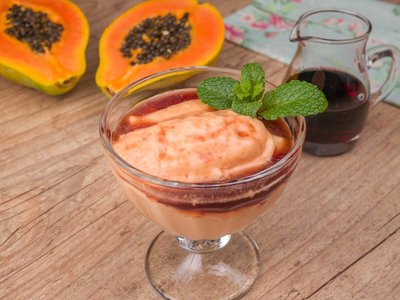 Creme de Papaya com Cassis