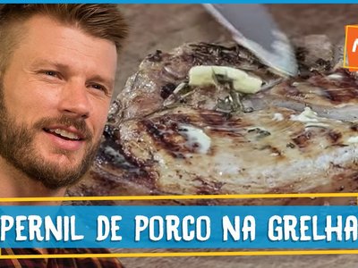 Pernil de porco suculento assado na grelha