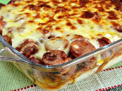 Torta de Pão e Linguiça na Cachaça