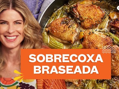 Sobrecoxa de frango braseada com gengibre, tomilho e laranja