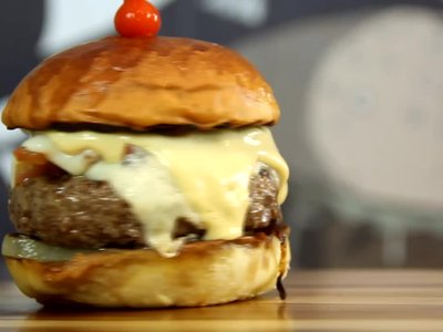 Receita de Pudge Burguer com Maionese de Whisky