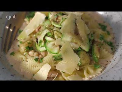 Pasta e fagioli com abobrinha