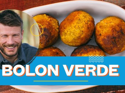 Bolón Verde (bolinho de banana com queijo)