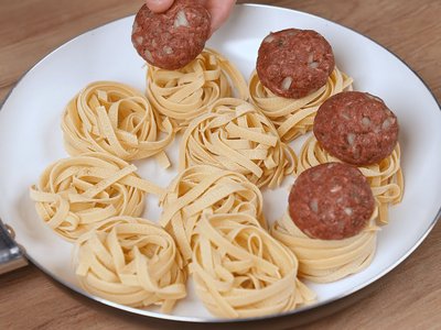 Macarrão com Almôndegas Delicioso