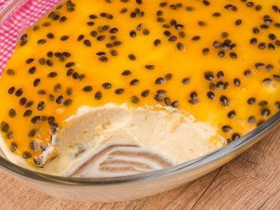 Mousse de Maracujá sem Gelatina e sem Ovo