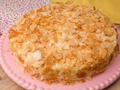 Torta Folhada de Creme