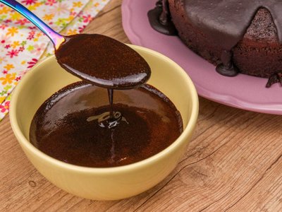 cobertura de chocolate para bolo crocante