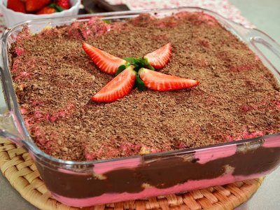 Pavê de Morango com Chocolate
