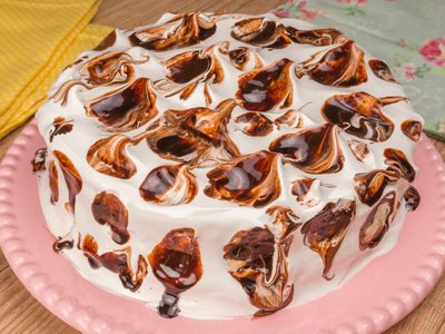 Bolo de Creme com Marshmallow