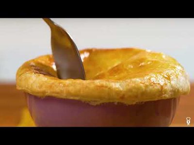 Sopa de Cebola com Massa Folhada