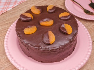 Torta de Chocolate com Damasco