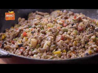 Feijão Tropeiro Vegano com Berinjela e Abobrinha