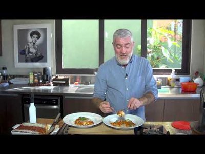 Lasanha à Bolonhesa com Molho Branco
