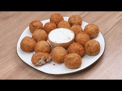 Bolinho de Carne Moída e Queijo