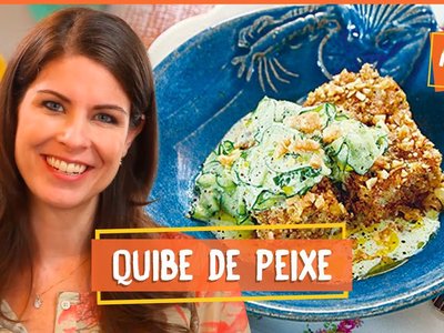 Quibe de peixe com salada de pepino, hortelã e iogurte