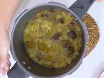 Receita de Sopinha de Feijão com Macarrão