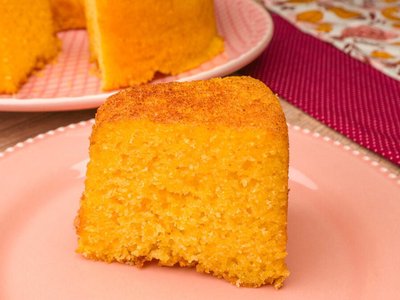 Bolo de Fubá Simples sem Trigo de Liquidificador Econômico