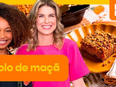 Bolo de maçã com farofa de coco
