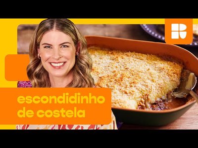 Escondidinho de costela desfiada com purê de mandioca