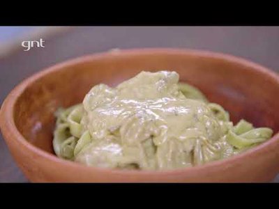 Fettucine verde com ostra