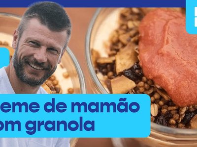 Creme de mamão com granola