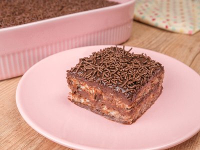 Pavê de Brigadeiro com Pão de Forma