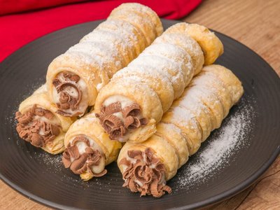 Cannoli de Massa Folhada