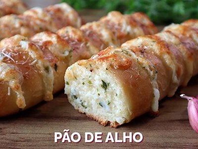 Pão de Alho Caseiro com Pasta de Alho e Queijo