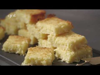 Mané Pelado: Bolo de Mandioca no Tabuleiro