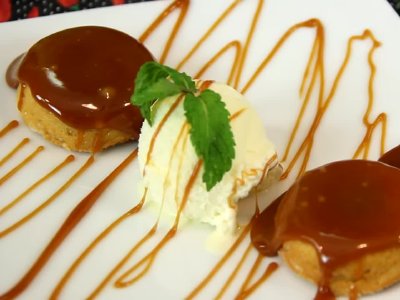 Receita de Petit Gateau de Doce de Leite e Caramelo Salgado